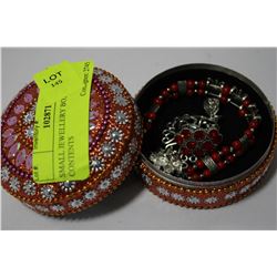 SMALL JEWELLERY BOX WITH CONTENTS