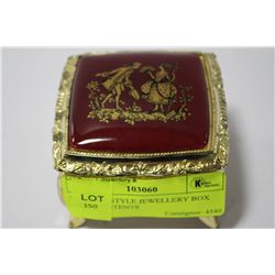 VINTAGE STYLE JEWELLERY BOX WITH CONTENTS