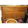 Image 1 : VINTAGE OAK SIDEBOARD W MIRROR