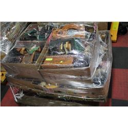 PALLET OF WOOD CARVED AMNIMAL/MIRRORS/STORAGE