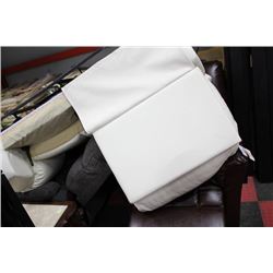 2 BROKEN ELECTRONIC RECLIONING SOFA CHAIRS SOLD W