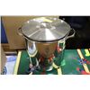 Image 1 : 3 PC STOCK POT W LID