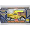 Image 1 : HOME HARDWARE 1935 FORD CAMIONNETTE DELIVERY TRUCK