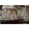 Image 1 : 2 TRAYS OF ASST. GLASSWARE