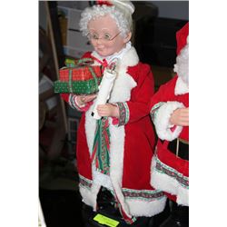 ANIMATED CHRISTMAS ORNAMENT ON CHOICE: MRS CLAUS