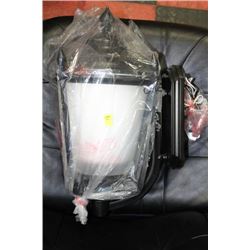 OUTDOOR GARAGE LIGHT