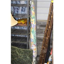 PATIO UMBRELLA (FLORAL)