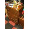 Image 1 : 1940s 4-DRAWER CHEST