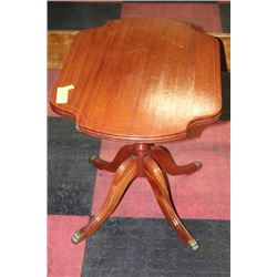 DUNCAN PHYFFE INLAID OCCASIONAL TABLE