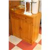 Image 1 : SMALL CABINET