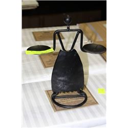 METAL CANDLE HOLDER
