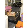 Image 1 : SALON HAIRWASHING CHAIR