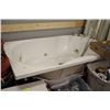 Image 1 : 6' JACUZZI TUB (USED)