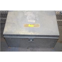 GOVENOR STORAGE BOX - WATERPROOF