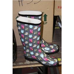 PAIR OF RUBBER BOOTS AS THEY COME