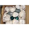 Image 1 : BOX OF 25 ANTIQUE 'INSULATORS'