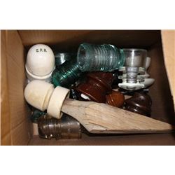 BOX OF 19 ANTIQUE 'INSULATORS'