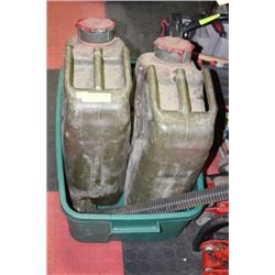 2 GERRY CANS & NOZZLE (20L)