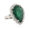 Image 4 : 14KT White Gold 8.76ct Emerald and Diamond Ring