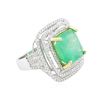 Image 4 : 14KT Two-Tone Gold 9.56ct Emerald and Diamond Ring