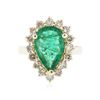 Image 3 : 14KT Yellow Gold 2.60ct Emerald and Diamond Ring
