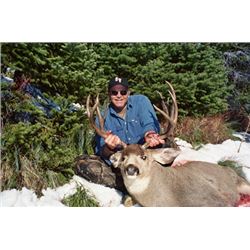 Combination Mule or Whitetail Deer 5-day horseback Hunt for one hunter.