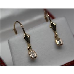 14KT. YELLOW GOLD DIAMOND DROP STYLE EARRINGS