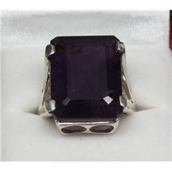 STAMPED .925 SILVER AMETHYST RING SIZE:8.5