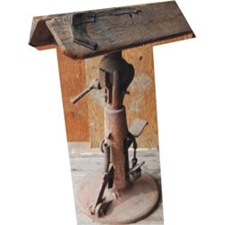 Way cool 1880's saddle draw down stand