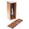 Image 2 : Hobbit: An Unexpected Journey, The - Rare Crew Gift Dorwinion Wine Bottle & Wood Presentation Case