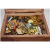 Image 1 : BOX OF 150 COLLECTOR PINS