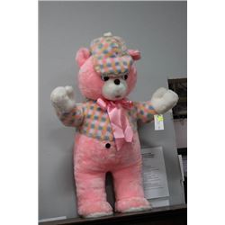 LARGE STUUFED BEAR