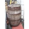 Image 1 : VINTAGE WOOD BARREL