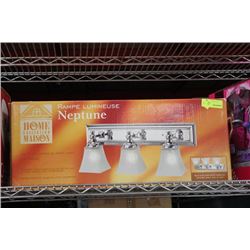 NEW TRIPLE BATHROOM LIGHT FIXTURE (CHROME)