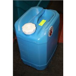 LIGHT BLUE WATER PACK X4