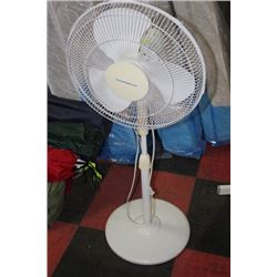 FLOOR FAN ON CHOICE: DURBRAND