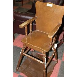 VINTAGE HIGHCHAIR