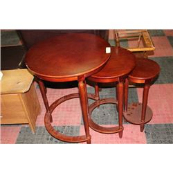 3 PC ROUND NESTING TABLE SET