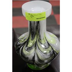 ESTATE ART GLASS VASE
