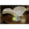 Image 1 : WHITE ART GLASS DISH