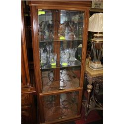 VINTAGE CORNER CURIO
