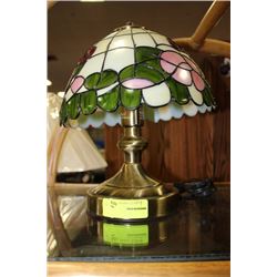 STAINED GLASS STYLE LAMP