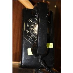 VINTAGE WALL MOUNT ROTARY PHONE
