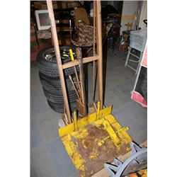 HYDRAULIC DOLLY *SELLING AS IS*