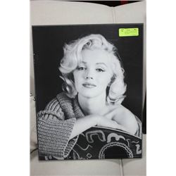 MARILYN MONROE WOOD PLAQUE PORTRAIT PICTURE