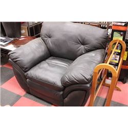 BLACK LEATHERETTE SOFA CHAIR