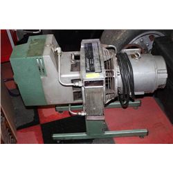 FLUIDAIR 115PSI / 8BAR COMPRESSOR