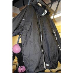 NEW SIZE XL MENS  "Wet Skins"  WATERPROOF JACKET