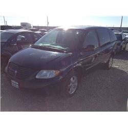 05 Dodge Caravan 4dr Minivan - T - DRIVE