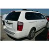 Image 4 : 06 Kia Sedona 4dr Minivan - JUNK R - DRIVE-BD